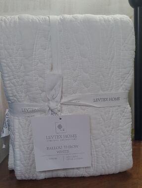 New with tags! Levtex Home White Ballou Reversible Quilted Cotton Throw 50 x 60